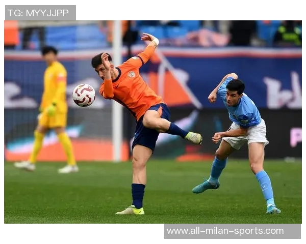 武汉三镇对阵深圳新鹏城半场战报埃杜加西亚再度破门杨一鸣遭遇红牌处罚 武汉三镇对阵深圳新鹏城半场战报埃杜加西亚再度破门杨一鸣遭遇红牌处罚