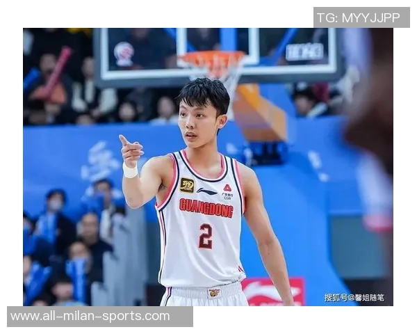 全运U22男篮半决赛广东队轻松战胜上海队李奕臻表现出色砍下18分5板2助 全运U22男篮半决赛广东队轻松战胜上海队李奕臻表现出色砍下18分5板2助