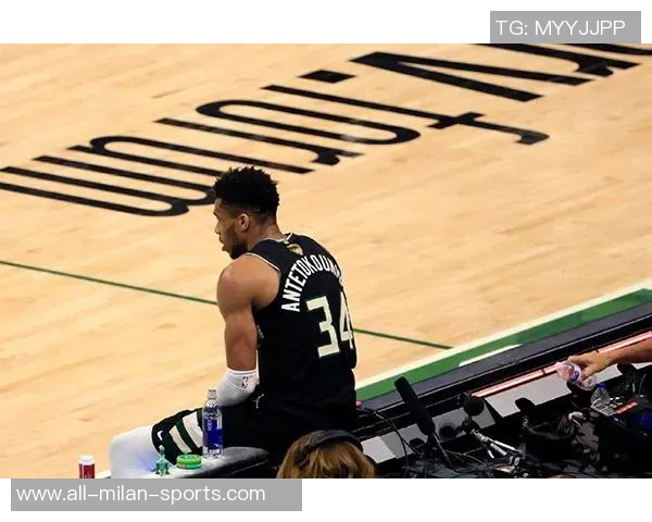 字母哥荣膺五大荣誉成就欧锦赛季军总冠军NBA杯双料MVP与DPOY三兄弟同队共创辉煌 字母哥荣膺五大荣誉成就欧锦赛季军总冠军NBA杯双料MVP与DPOY三兄弟同队共创辉煌