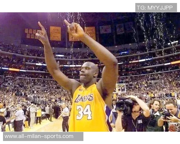 韦德揭秘奥尼尔当年欲抢先科比夺冠背后的故事与湖人会议内幕